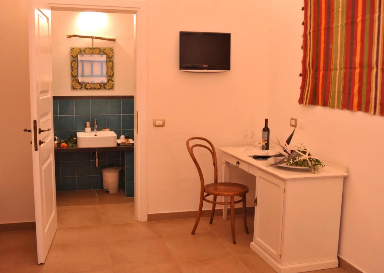 Hotel Villa Pimpina Carloforte  Exteriér fotografie